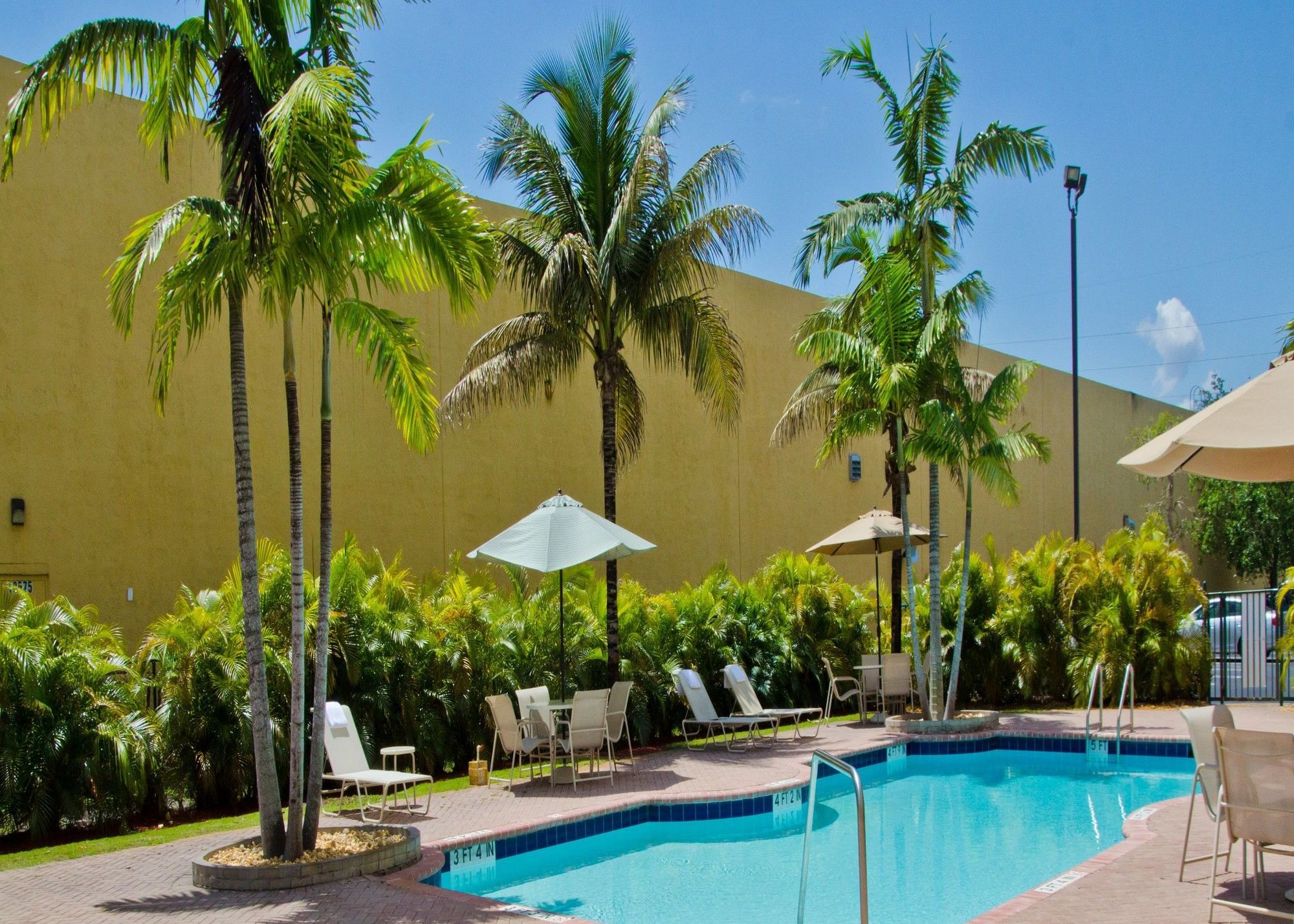 Best Western Plus Miami-Doral/Dolphin Mall Exterior foto